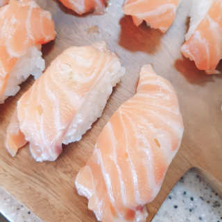 동원산업 항공직송 동원생연어_400g — 5점을 준 리뷰어가 2020년 5월 올린 사용 사진