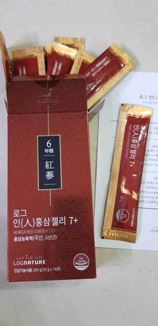 로그네이처 로그 인 홍삼젤리 7+ — 3점을 준 리뷰어가 2020년 7월 올린 사용 사진
