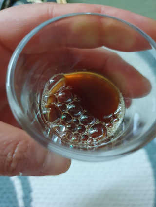 헬스업_천명진프리미엄홍삼스틱_10ml x 30포 — 1점을 준 리뷰어가 2020년 8월 올린 사용 사진