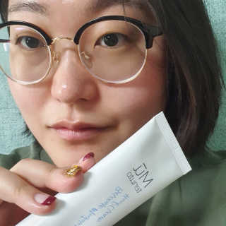 뮤 테누토 베르쇠즈 모이스처라이징 핸드크림 — 5점을 준 리뷰어가 2020년 5월 올린 사용 사진