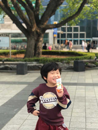[아토앤오투]신비아파트 에디션 유아용 선케어 3종 랜덤 — 5점을 준 리뷰어가 2020년 4월 올린 사용 사진