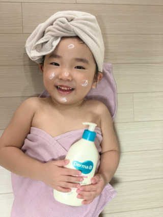 더마비 데일리 모이스처 바디 로션 — 5점을 준 리뷰어가 2020년 12월 올린 사용 사진
