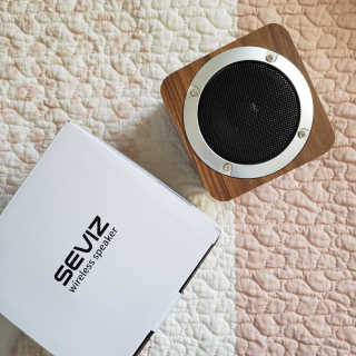 SEVIZ MINI10W 레트로 블루투스 스피커 — 5점을 준 리뷰어가 2020년 10월 올린 사용 사진