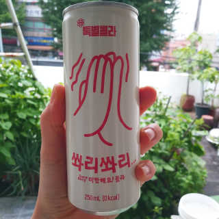 일화 No 슈가0Kcal 스테비아 톡별콜라 콤보팩 250mlX30 캔 — 5점을 준 리뷰어가 2020년 7월 올린 사용 사진