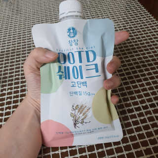 [꾸콤] 참참 OOTD쉐이크 고단백 일주일세트 50g x 5 — 4.5점을 준 리뷰어가 2020년 11월 올린 사용 사진