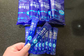 서울약사신협_내몸애눈건강루테인_2g x 50포 — 5점을 준 리뷰어가 2020년 8월 올린 사용 사진