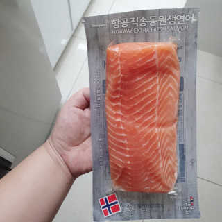 동원산업 항공직송 동원생연어_400g — 5점을 준 리뷰어가 2020년 5월 올린 사용 사진