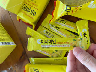이너미인 VITAMIN-C 700 — 5점을 준 리뷰어가 2020년 8월 올린 사용 사진