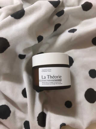 La Theorie Hydrating Ingredients | 하이드레이팅 인그레이디언츠 — 4점을 준 리뷰어가 2020년 4월 올린 사용 사진