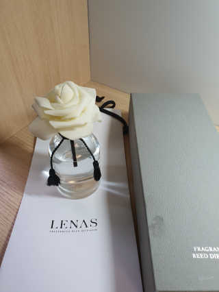 레나스 프리미엄 아로마 디퓨저 200ml  [1SET] — 5점을 준 리뷰어가 2020년 6월 올린 사용 사진
