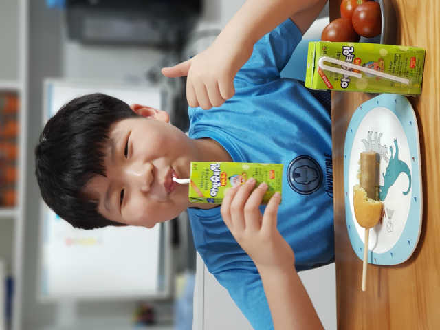 머리가 마시는 우리아기 첫 우유 - 아인슈타인 베이비 리뷰 사진