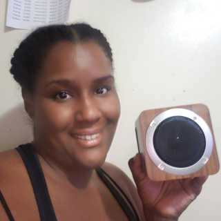SEVIZ MINI10W 레트로 블루투스 스피커 — 4점을 준 리뷰어가 2020년 9월 올린 사용 사진