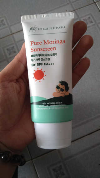 fermierpapa 모 링가 무기질 차 에센스 자외선 차단제 SPF50 + PA +++ 50g — 5점을 준 리뷰어가 2021년 1월 올린 사용 사진