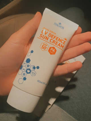 트리티스 US [TREATIS] UV Defence Sun Cream PA+++ / SPF50+ — 5점을 준 리뷰어가 2020년 11월 올린 사용 사진