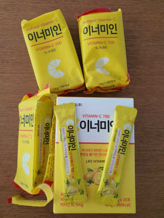 이너미인 VITAMIN-C 700 — 5점을 준 리뷰어가 2020년 10월 올린 사용 사진