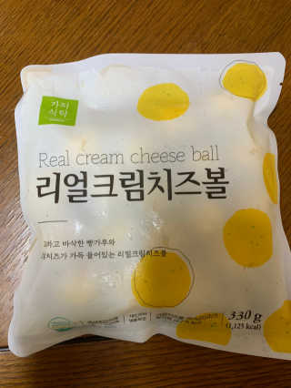 가치식탁 리얼치즈스틱, 리얼크림치즈볼 — 5점을 준 리뷰어가 2020년 8월 올린 사용 사진