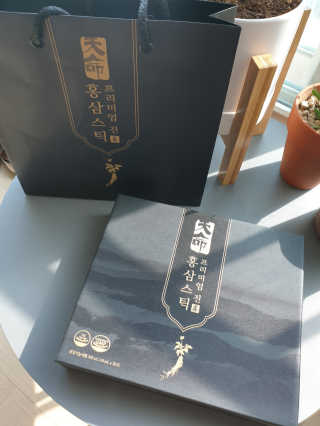 헬스업_천명진프리미엄홍삼스틱_10ml x 30포 — 5점을 준 리뷰어가 2020년 10월 올린 사용 사진