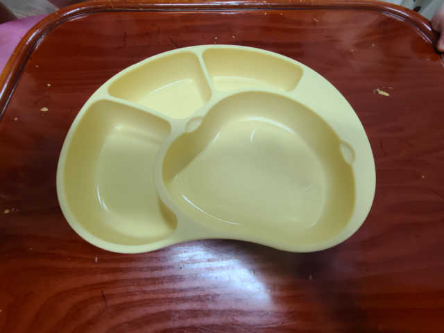 유비맘 캐릭터 실리콘 흡착 식판_색상 랜덤발송 리뷰 사진