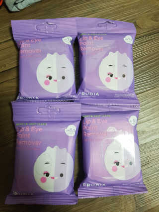 [후르디아] 블루베리 립앤아이 리무버 패드 4개 세트 — 5점을 준 리뷰어가 2020년 8월 올린 사용 사진