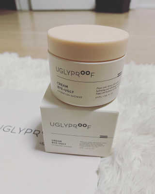 어글리프루프 크림 바이어글리 하이드레이션 샤워 50ml — 5점을 준 리뷰어가 2020년 11월 올린 사용 사진