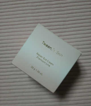 Tween.Ty Skin 트웬티스킨 리페어 아이크림 프리미엄 라인 — 5점을 준 리뷰어가 2020년 10월 올린 사용 사진