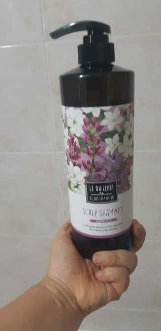 르퀼라야 스칼프 샴푸 810ml [가드니아/포레스트] — 5점을 준 리뷰어가 2020년 7월 올린 사용 사진