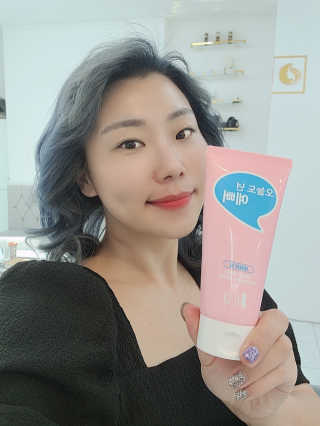 IO 아이오 오늘도 넌 예뻐 - 데일리딥 클렌징폼 — 5점을 준 리뷰어가 2020년 10월 올린 사용 사진