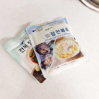 바다는다웰빙이다 완도사랑 전복죽 250g - 2팩 + 전복장조림 2팩 — 3점을 준 리뷰어가 2020년 8월 올린 사용 사진