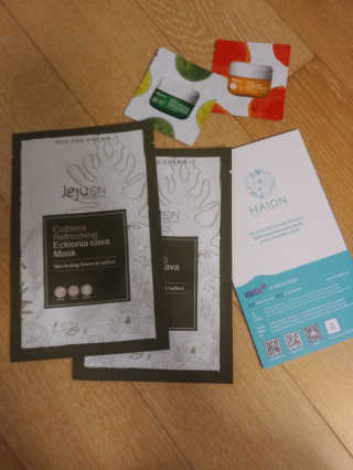바르는콜라겐 하이온 제주바다보배 슬리핑마스크 100mL — 4점을 준 리뷰어가 2020년 6월 올린 사용 사진