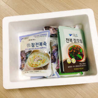 바다는다웰빙이다 완도사랑 전복죽 250g - 2팩 + 전복장조림 2팩 — 4.5점을 준 리뷰어가 2020년 8월 올린 사용 사진