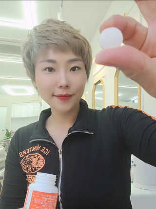 서울약사신협_비타민C플러스_1,200mg x 60정 — 5점을 준 리뷰어가 2020년 11월 올린 사용 사진