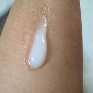 뷰니오 더마플러스 카밍 에멀전200ml — 5점을 준 리뷰어가 2020년 12월 올린 사용 사진