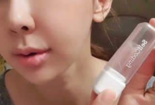 셀프코딩 코드 레드 소프트 립스틱 — 3점을 준 리뷰어가 2020년 7월 올린 사용 사진