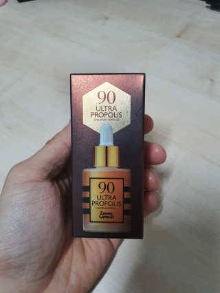 자민경 크레마카라콜 울트라 90 프로폴리스 앰플 — 5점을 준 리뷰어가 2020년 12월 올린 사용 사진