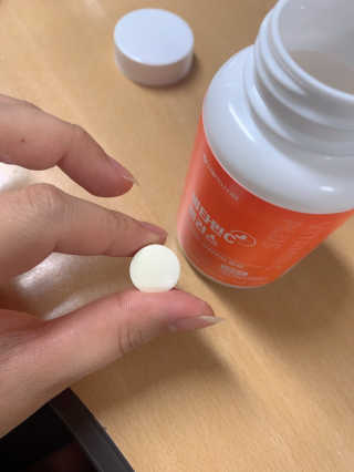 서울약사신협_비타민C플러스_1,200mg x 60정 — 5점을 준 리뷰어가 2020년 11월 올린 사용 사진