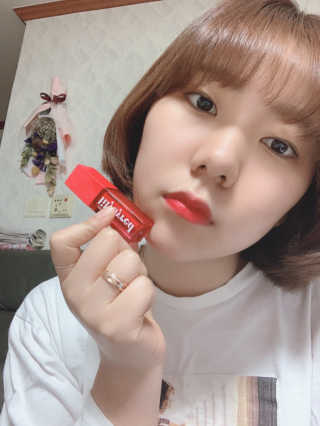 릴리바이레드 쥬시라이어 워터틴트 02 체리 크러쉬인 척 — 4점을 준 리뷰어가 2020년 4월 올린 사용 사진