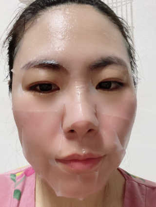 닥터마시멜로 닥터마스멜로 마블러스 아쿠아 클리닉 마스크 — 5점을 준 리뷰어가 2020년 8월 올린 사용 사진