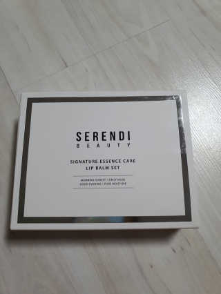 세렌디뷰티 시그니쳐 에센스 케어 립밤 — 5점을 준 리뷰어가 2020년 6월 올린 사용 사진