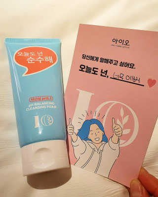 IO 아이오 오늘도 넌 순수해 - 약산성 클렌징폼 — 5점을 준 리뷰어가 2020년 12월 올린 사용 사진