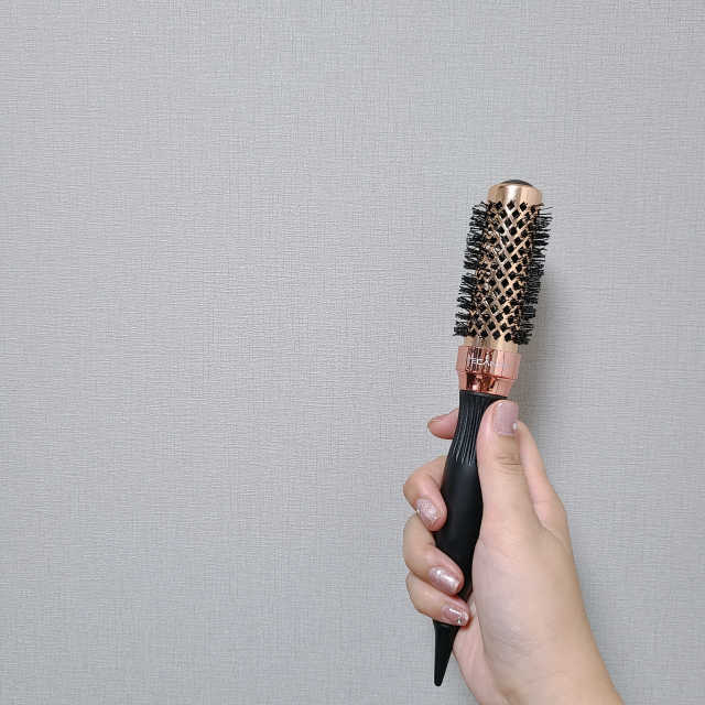 아이캔디 레인보우 뿌리볼륨 핫컬링 브러쉬 리뷰 사진