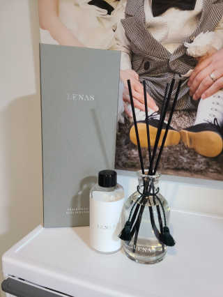 레나스 프리미엄 아로마 디퓨저 200ml  [1SET] — 5점을 준 리뷰어가 2020년 7월 올린 사용 사진
