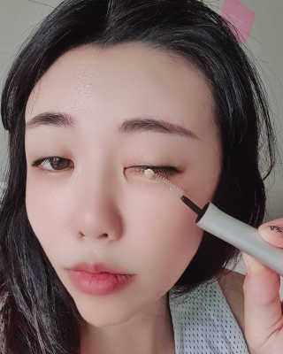 닥터존스킨 눈썹자라 — 5점을 준 리뷰어가 2020년 9월 올린 사용 사진
