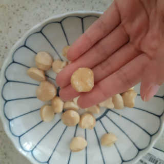 도이퉁 마카다미아 넛 90g  로얄 마카넛 오리지널 쏠트 허니 — 4점을 준 리뷰어가 2020년 11월 올린 사용 사진
