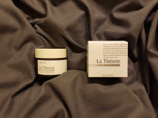 La Theorie Hydrating Ingredients | 하이드레이팅 인그레이디언츠 — 5점을 준 리뷰어가 2020년 4월 올린 사용 사진