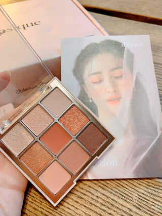 데이지크 SS컬렉션 로즈페탈 섀도우 팔레트 — 5점을 준 리뷰어가 2020년 4월 올린 사용 사진
