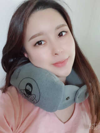 코오 바게트 필로우 메모리폼 목베개 — 5점을 준 리뷰어가 2020년 5월 올린 사용 사진