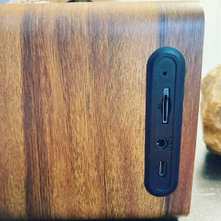 SEVIZ MINI10W 레트로 블루투스 스피커 — 4점을 준 리뷰어가 2020년 9월 올린 사용 사진