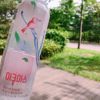 아쿠아스 플레이버워터 [아쿠아스] 제로칼로리 플레이버워터 복숭아/청포도 1BOX 20개입 — 5점을 준 리뷰어가 2020년 6월 올린 사용 사진