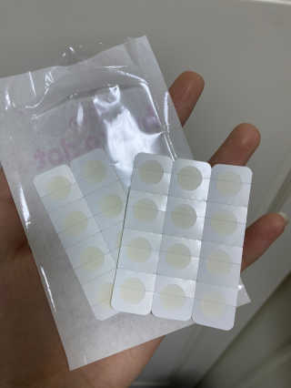 엘라밴드 하이드로 도트 스팟패치 12mm, 10mm — 5점을 준 리뷰어가 2020년 8월 올린 사용 사진