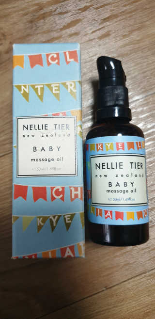 넬리티어 뉴질랜드 아기 마사지오일 50ml — 5점을 준 리뷰어가 2020년 4월 올린 사용 사진